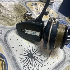 Vintage Winfield Young angler 11 Fishing Reel