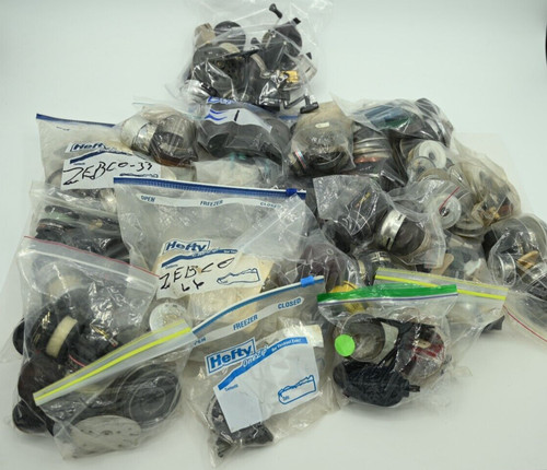Massive lot fishing reel - massive,