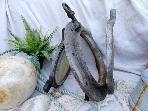 Heavy antique brass ships - brass,