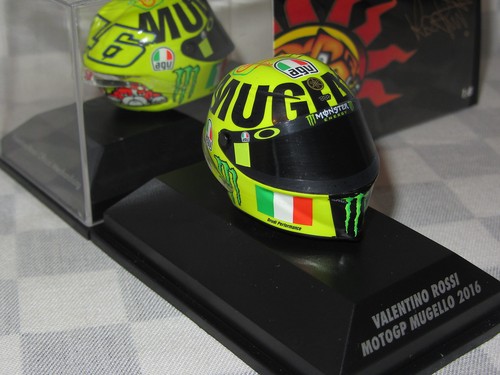 Minichamps rossi moto gp - 1/8,