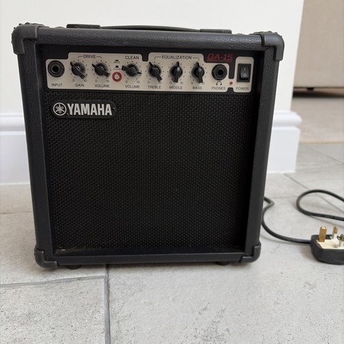 Yamaha ga15 15watt portable - yamaha,