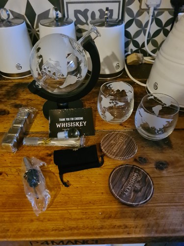 Whiskey show boat decanter set - whiskey,