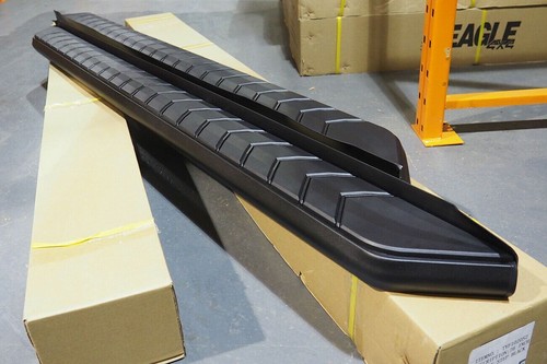 Mitsubishi l200 black side - black,