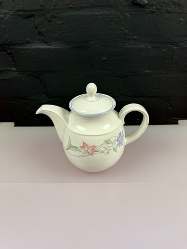 Royal doulton summer carnival - doulton,