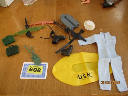 Bundle action figure bits - of,