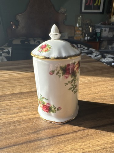 Royal albert old - royal, roses