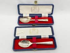 SILVER PLATED 1977 JUBILEE COMMEMORATIVE SPOONS PAIR BOXED MADE IN ENGLAND