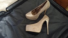 Bebo Size 5 Platform High Heel