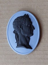 Wedgwood BLUE & BLACK Jasperware CAESAR Medallion