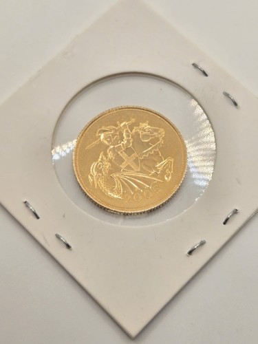 2005 22ct gold full sovereign - 22ct,