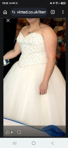 Morie lee wedding dress size