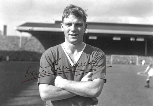 Busby babe duncan edwards - busby,