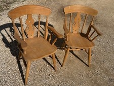 Fiddle Back Farmhouse Carver