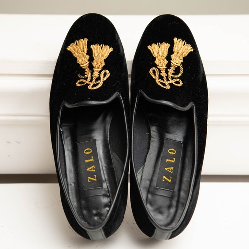 Vtg zalo black velvet flats - black,