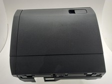 VOLKSWAGEN TIGUAN Glove Box