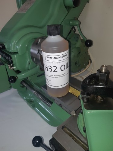Lathe oil h32 - oil, suit