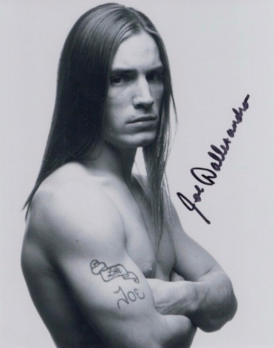 Joe dallesandro signed photo - joe,