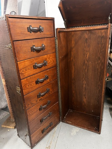 Modern suitcase wardrobe - modern,