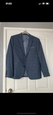 Mans 2 Piece Suit