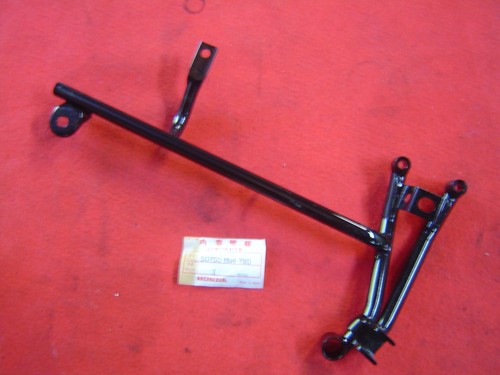 Right footrest plate - right,