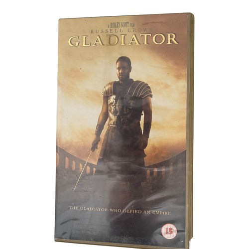 Gladiator vhs russell - russell, crowe