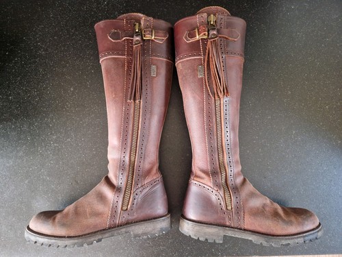 The spanish boot - spanish,
