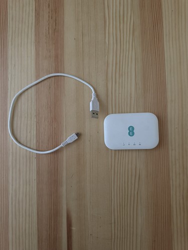Mini hub ee71 mobile - ee,