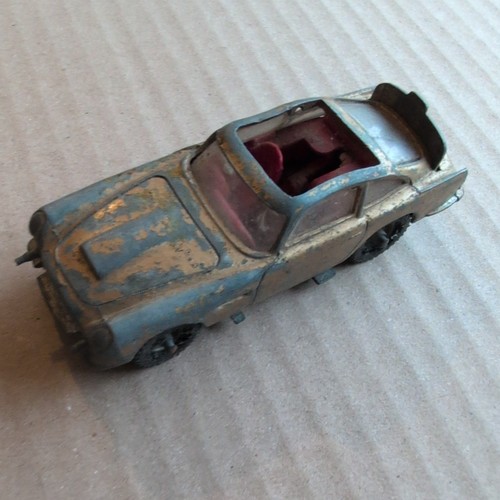 Corgi toys 261 - corgi, james