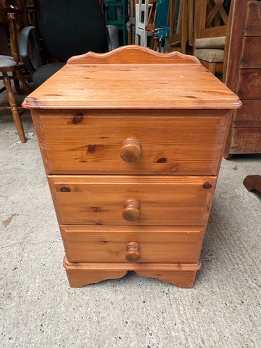 Pine drawer bedside unit - pine, 3