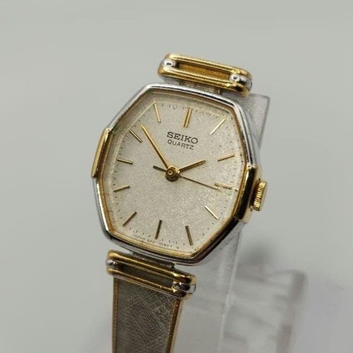 Seiko working quartz octagonal