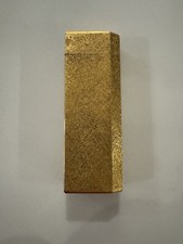 Gold plated pentagon - "le, must