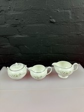 Wedgwood Westbury 2 x Milk /