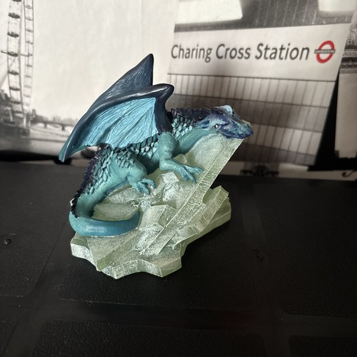 Land the dragons miniature - the,