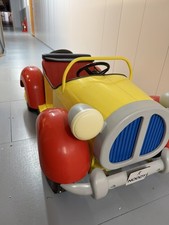 NODDY METAL PEDAL CAR -