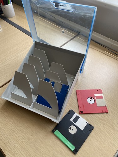 Floppy disc disk - disc,