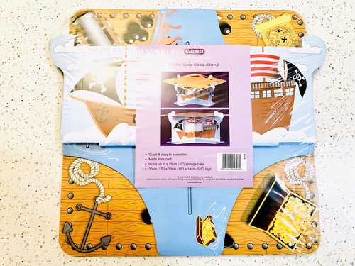Fun pirate ship cake stand - fun,