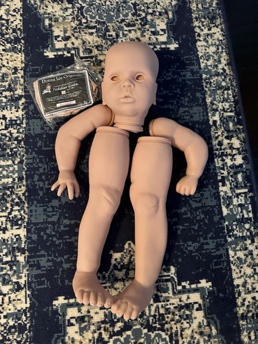 Sold out legreta - out/legreta, doll