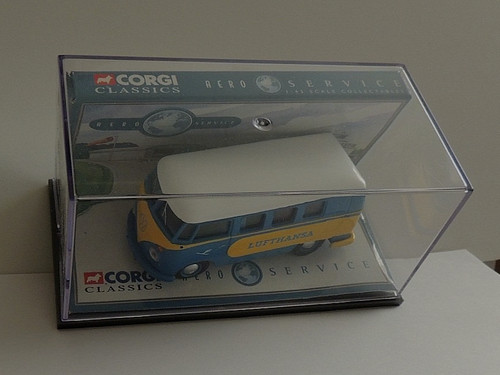 Corgi classics minibus - corgi,