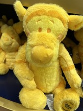 BNWT Disney Selfridges Tigger Soft Toy 38cm Winnie The Pooh yellow 