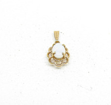 9ct Gold Opal Pendant Cultured Oval Yellow Gold with gift box.