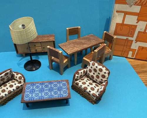 Vintage dolls house barton - house,