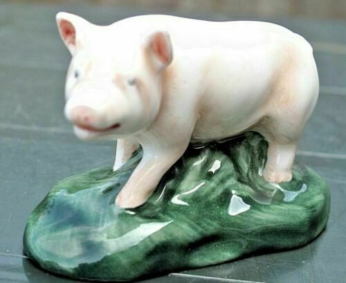 Rare royal doulton piglet - rare, "piglet"