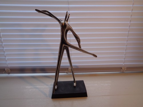 Ballet dancers pair silver - dancers,