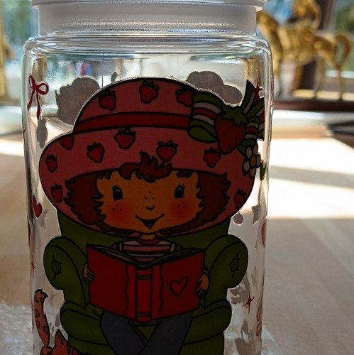 Clear plastic tumbler - plastic,