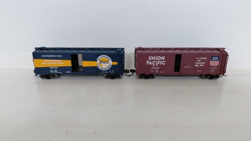 Bachmann gauge box cars - 2,