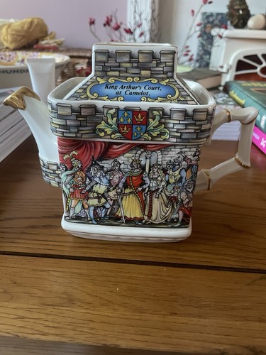 Sadler king arthur hero - sadler,