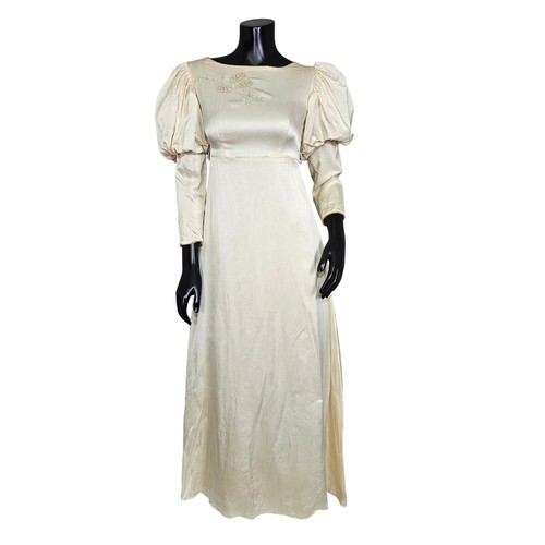 Vintage late 1940s ivory - late,