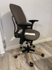 Brand new Steelcase Leap V2