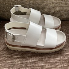 New no box Clarks Ladies ORIANNA STRAP White Leather Sandals size 6  platform