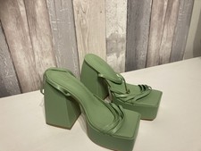 Pretty Little Thing Green